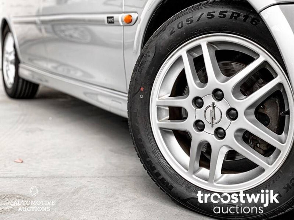 Opel Vectra 1.8-16V Sport Ed. II 116pk 2000 -Orig.NL-, 97-FG-KG