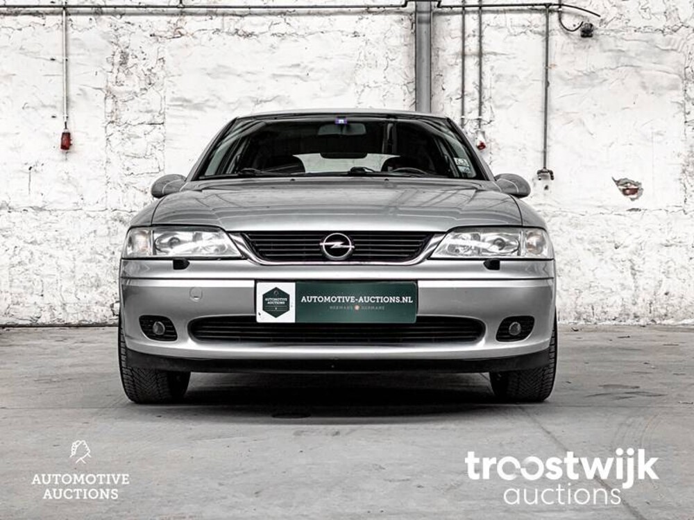 Opel Vectra 1.8-16V Sport Ed. II 116pk 2000 -Orig.NL-, 97-FG-KG