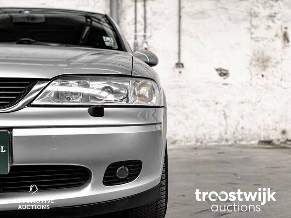 Opel Vectra 1.8-16V Sport Ed. II 116pk 2000 -Orig.NL-, 97-FG-KG