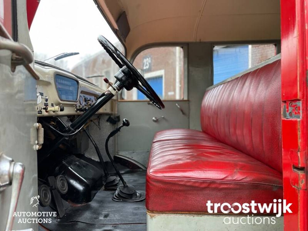 Ford Brandweerauto 3.9 V8 C620 1954, PB-47-78