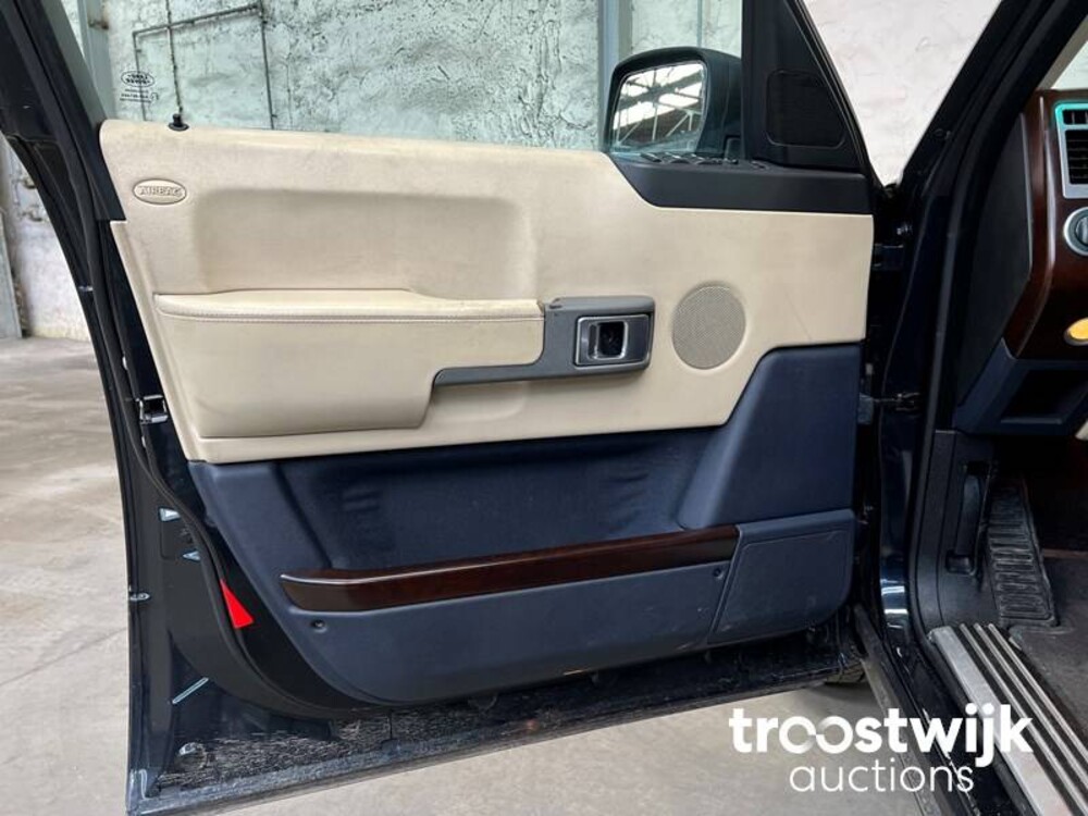 Land Rover Range Rover Vogue 4.4 V8 286pk 2002 -Orig.NL-, 47-JZ-BH