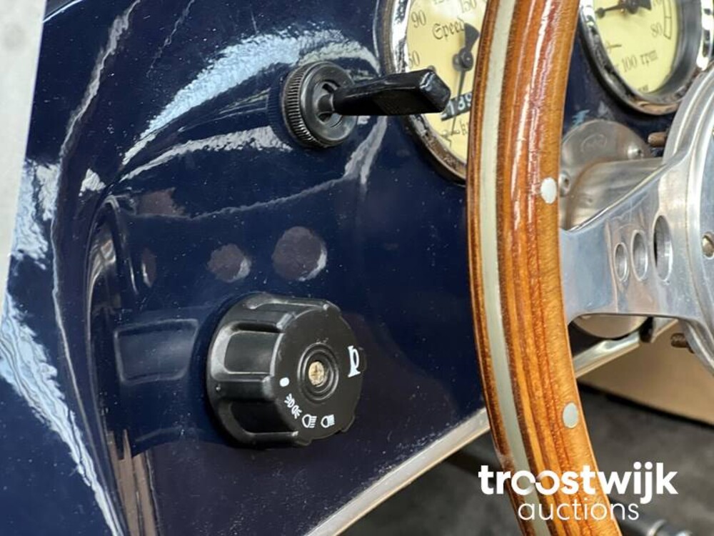 Citroen 2CV6 Burton Special  Cabriolet 1989, 63-GH-NZ