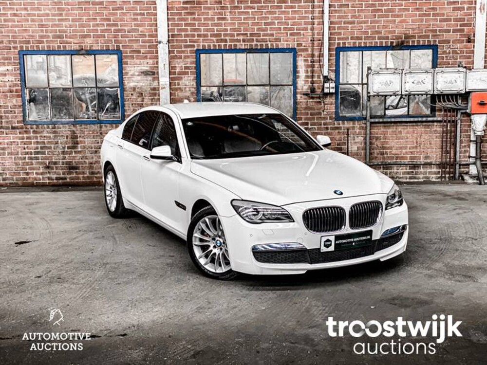 BMW 750i M-Sport E65 4.8 407pk 2009