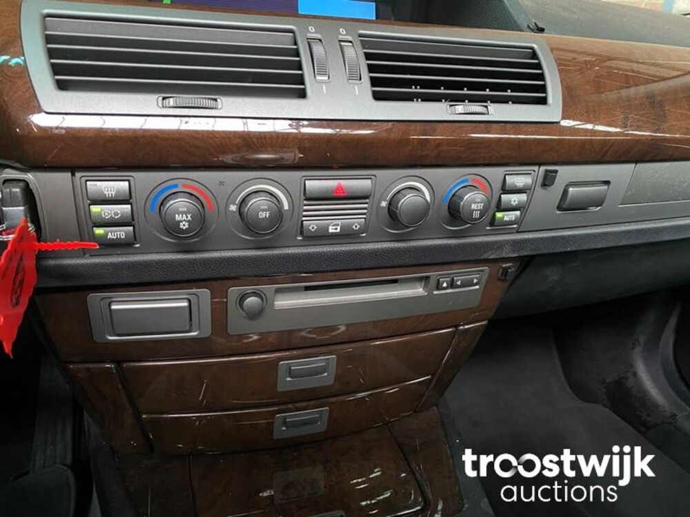 BMW 735i Executive E65 3.6 V8 7-serie 272pk 2005 -Youngtimer-