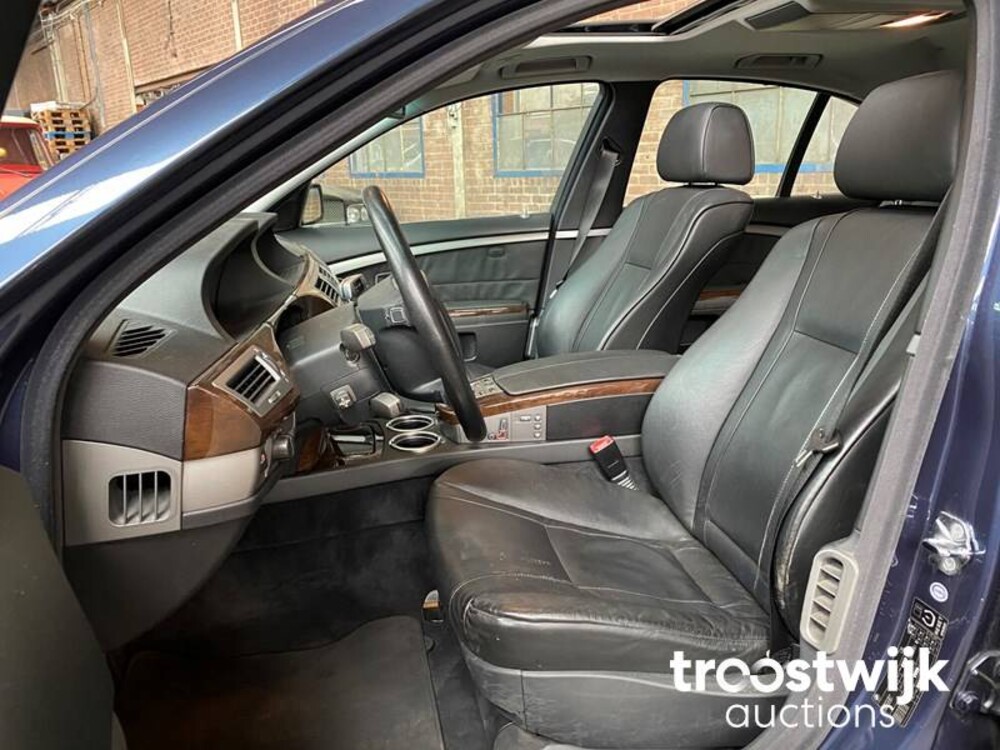 BMW 735i Executive E65 3.6 V8 7-serie 272pk 2005 -Youngtimer-