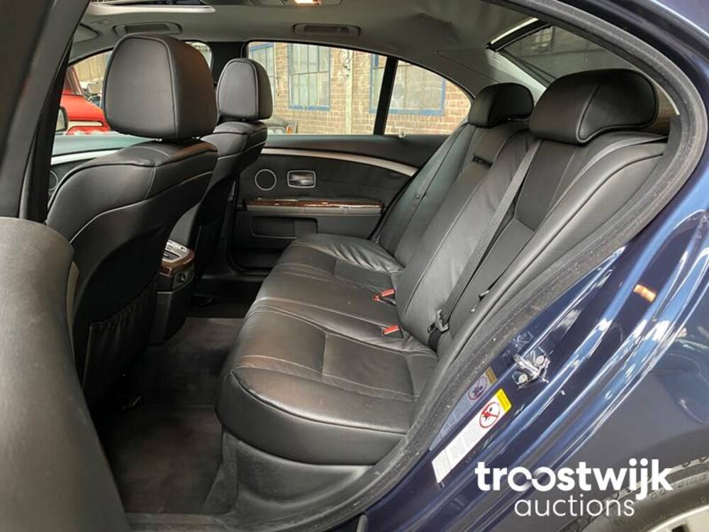 BMW 735i Executive E65 3.6 V8 7-serie 272pk 2005 -Youngtimer-
