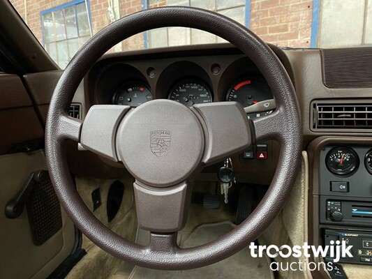 Porsche 924 Coupe 1984