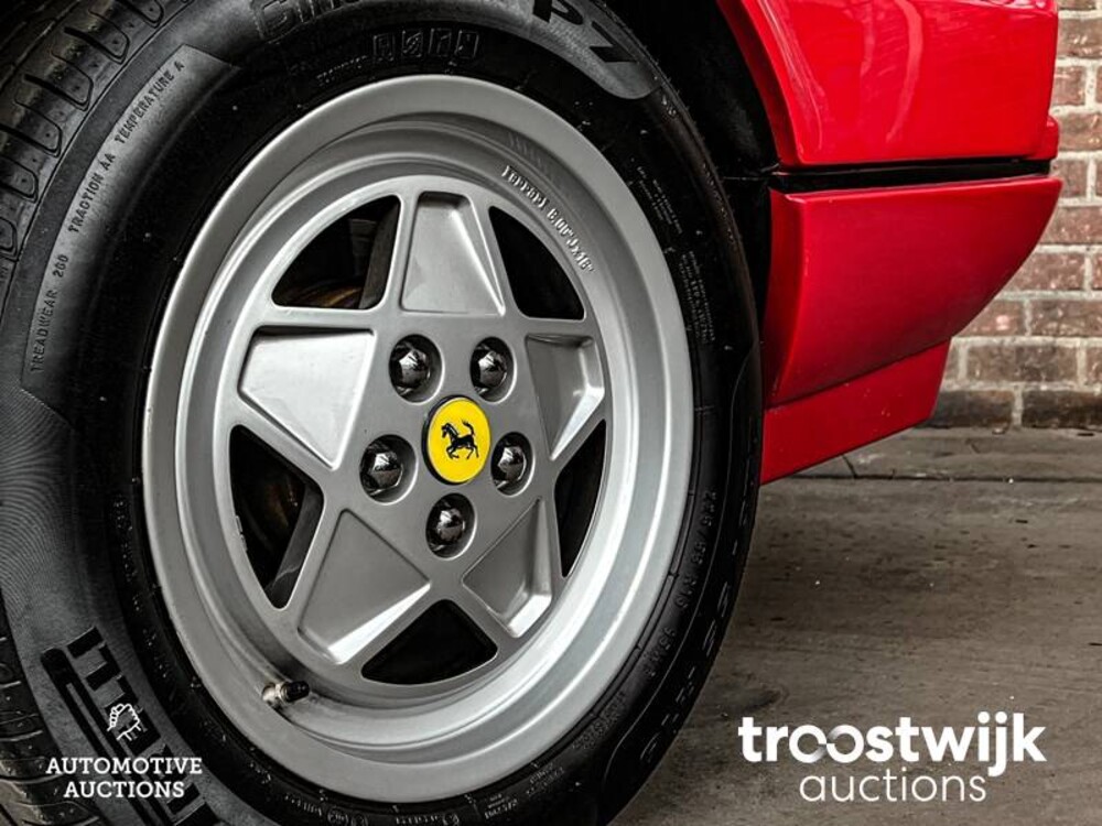 Ferrari 328 GTB 3200 Quattrovalvole 271pk 1989, 04-LXS-1