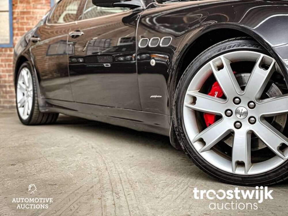 Maserati  Quattroporte S 4.7 V8 430pk 2009