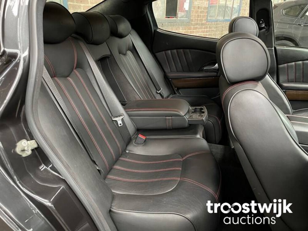 Maserati  Quattroporte S 4.7 V8 430pk 2009