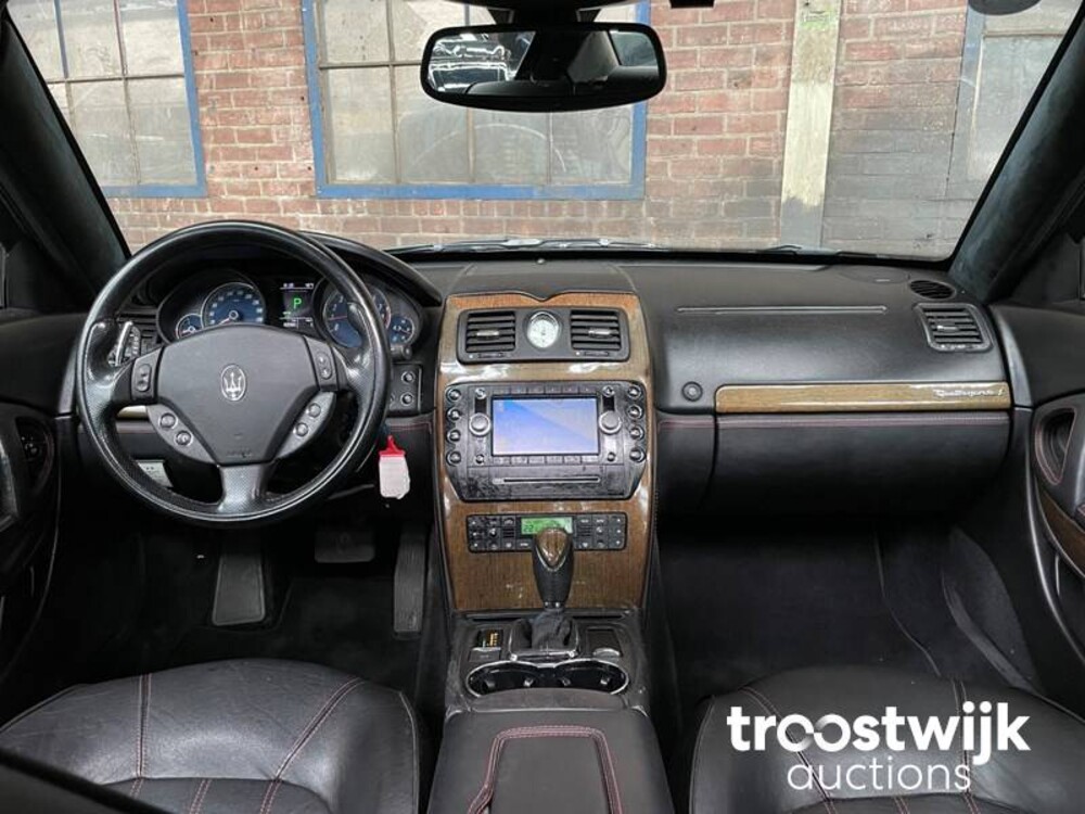 Maserati  Quattroporte S 4.7 V8 430pk 2009