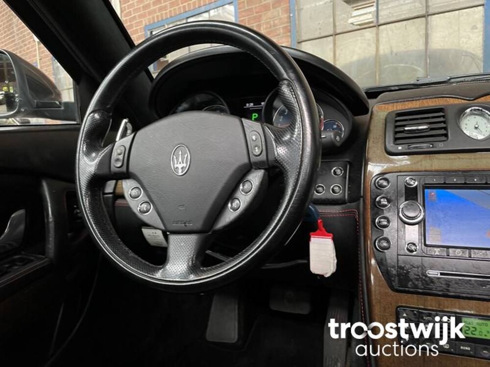 Maserati  Quattroporte S 4.7 V8 430pk 2009