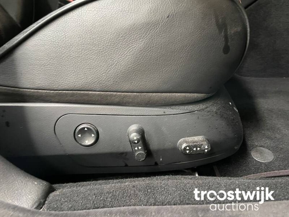 Maserati  Quattroporte S 4.7 V8 430pk 2009