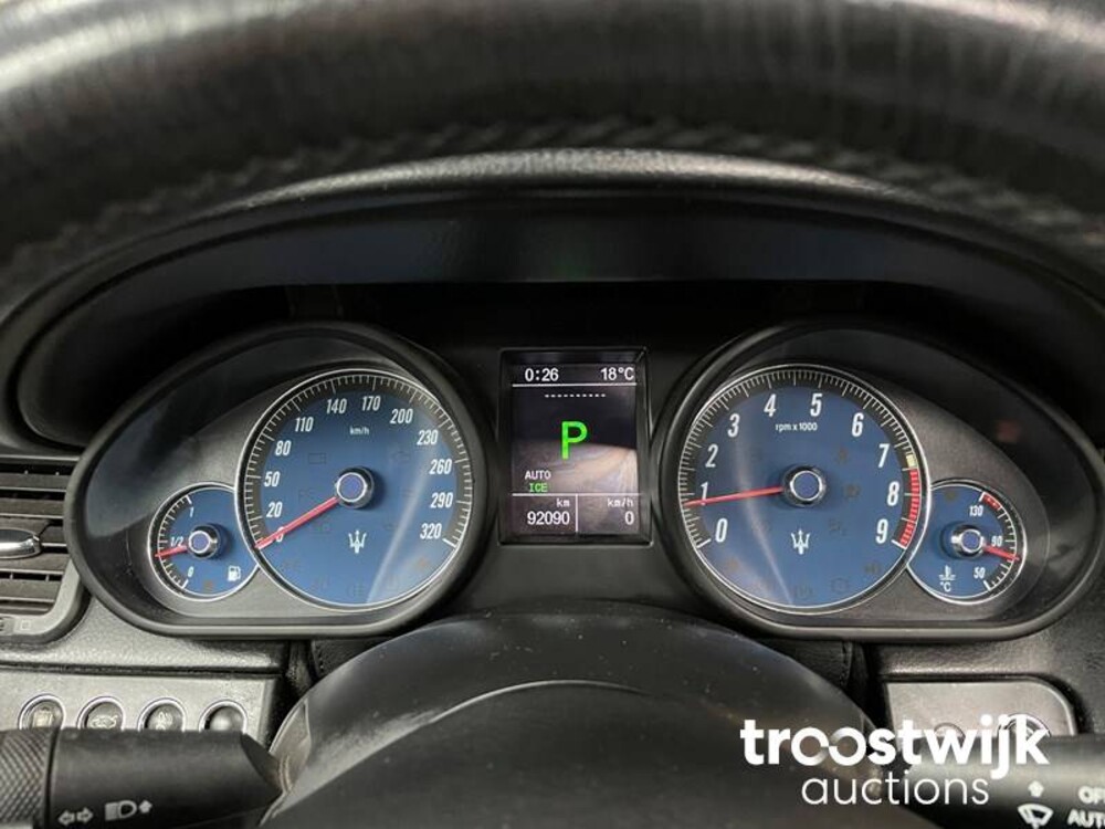 Maserati  Quattroporte S 4.7 V8 430pk 2009