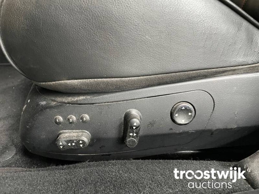 Maserati  Quattroporte S 4.7 V8 430pk 2009