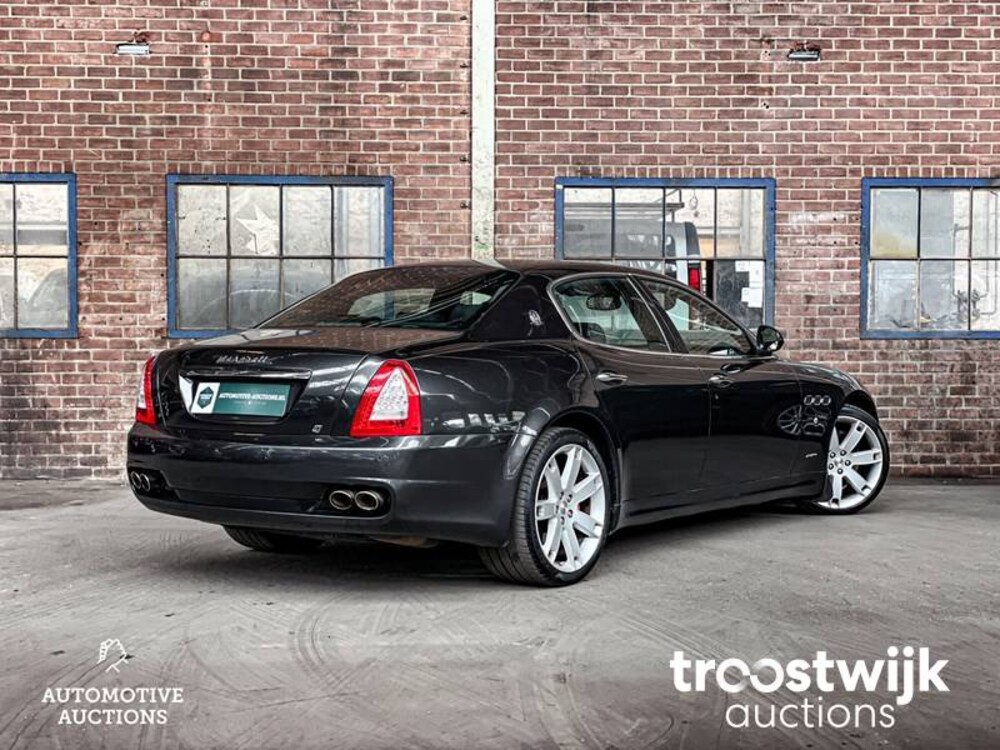 Maserati  Quattroporte S 4.7 V8 430pk 2009