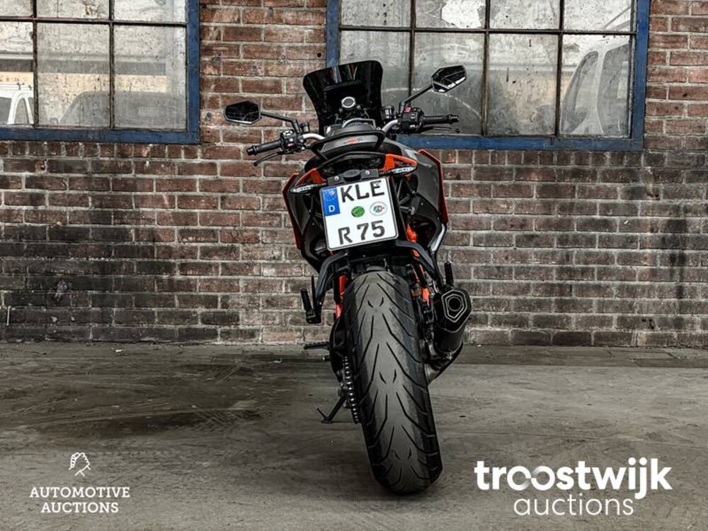 KTM Superduke GT 1290 AKRAPOVIC 2768cc 173pk 2017