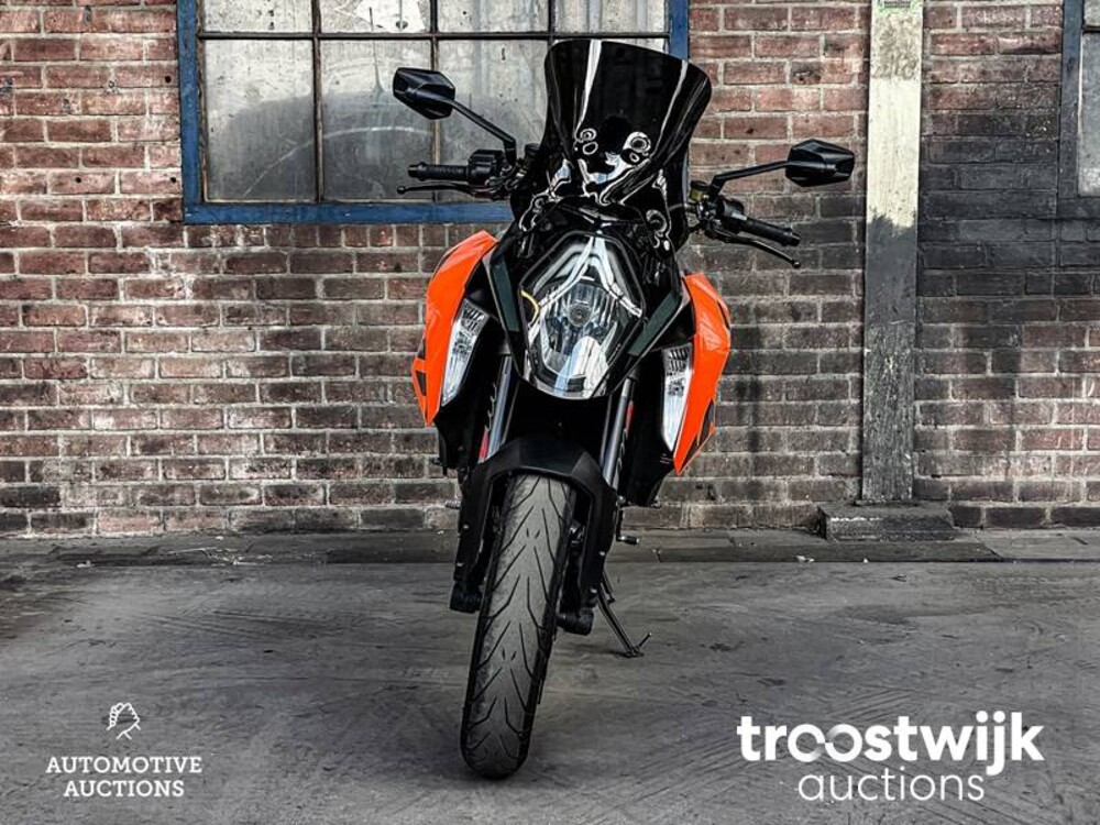 KTM Superduke GT 1290 AKRAPOVIC 2768cc 173pk 2017
