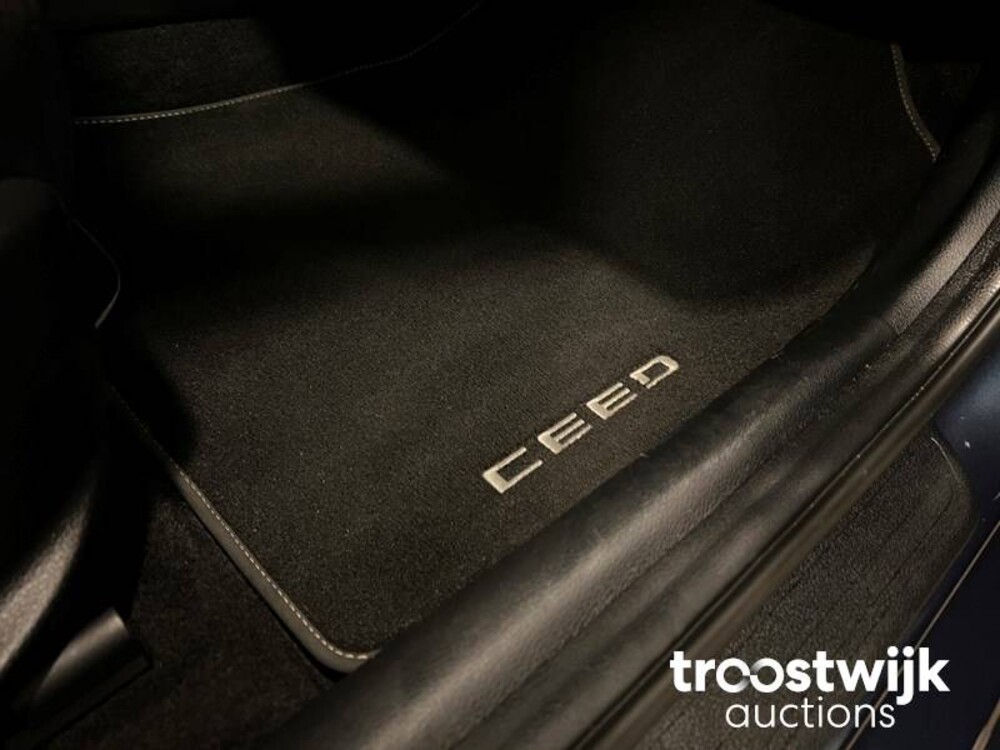 Kia Ceed Sportswagon T-GDi DynamicLine 120PS 2019 -Orig. NL-, G-408-LJ