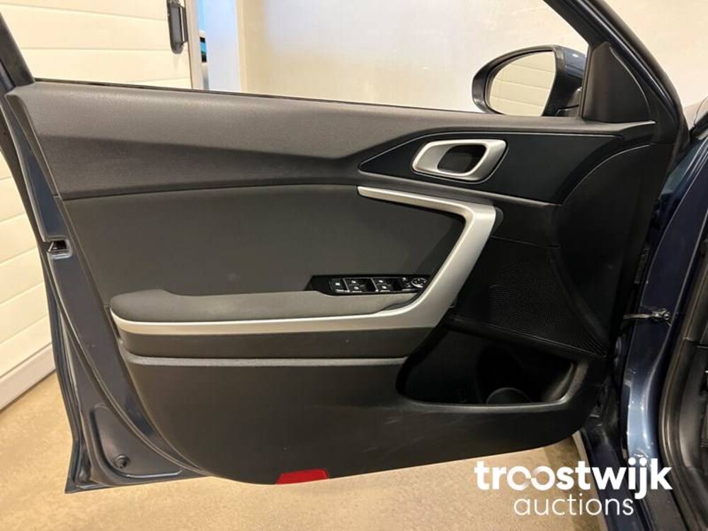 Kia Ceed Sportswagon T-GDi DynamicLine 120PS 2019 -Orig. NL-, G-408-LJ