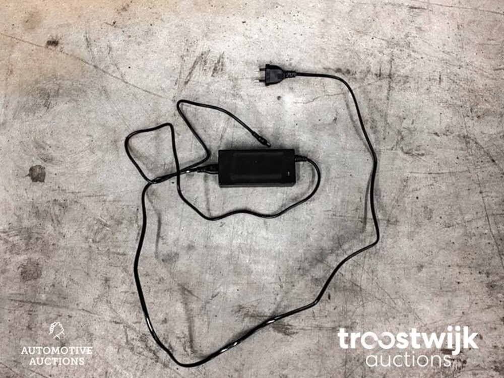 Segway Elektrischer Tretroller / Trittbrett