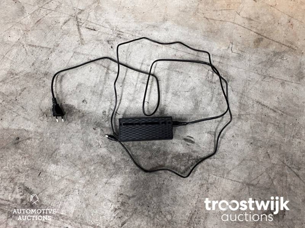 Segway Elektrischer Tretroller / Trittbrett