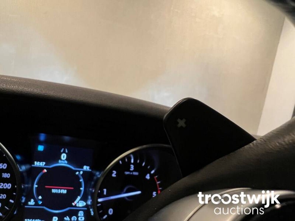 Land Rover Discovery 2.0 SD4 240 PS Ingenium 2018