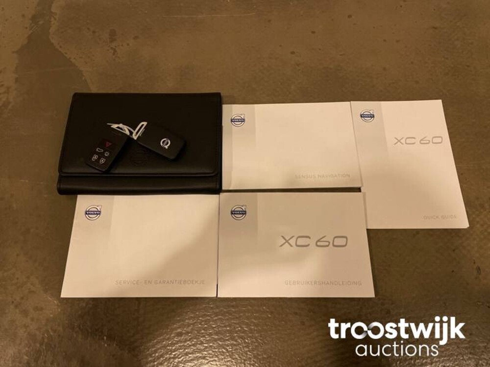 Volvo XC60 R-Design D4 Ocean Race 181PS 2015, ZN-700-D