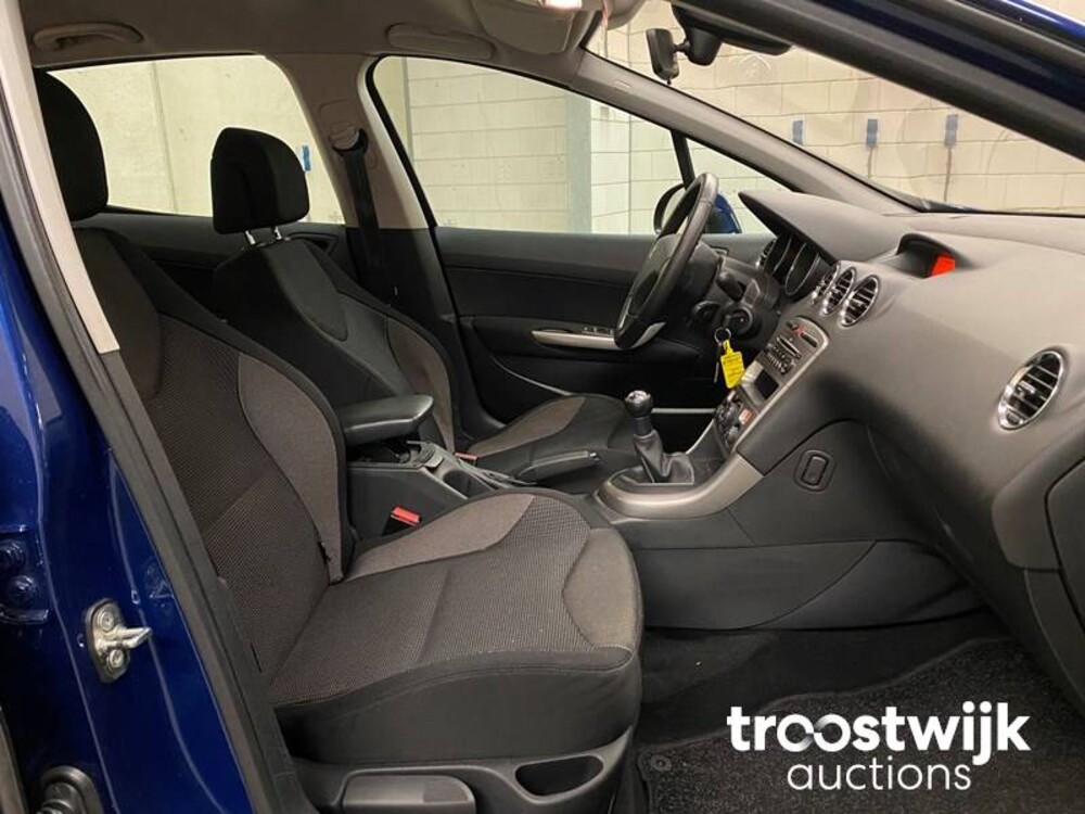 Peugeot 308 1.6 THP XT KILOMETER! FOTOS! PRÜFEN! Peugeot 308 1.6 THP XT 150hp 2007, 92-KBD-8