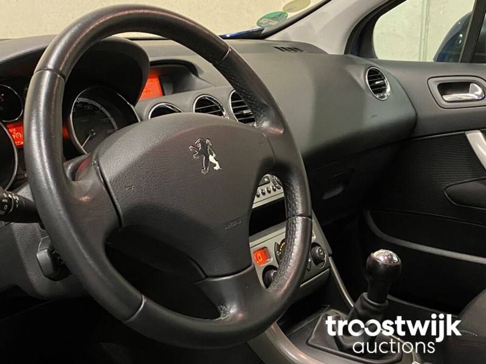 Peugeot 308 1.6 THP XT KILOMETER! FOTOS! PRÜFEN! Peugeot 308 1.6 THP XT 150hp 2007, 92-KBD-8