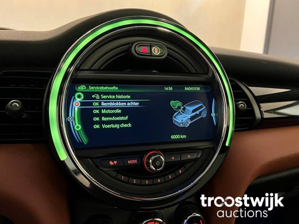 Mini Cooper D Seven 7 Chili 1.5 Serious Business 116PS 2017 -Orig. NL-, PV-762-T