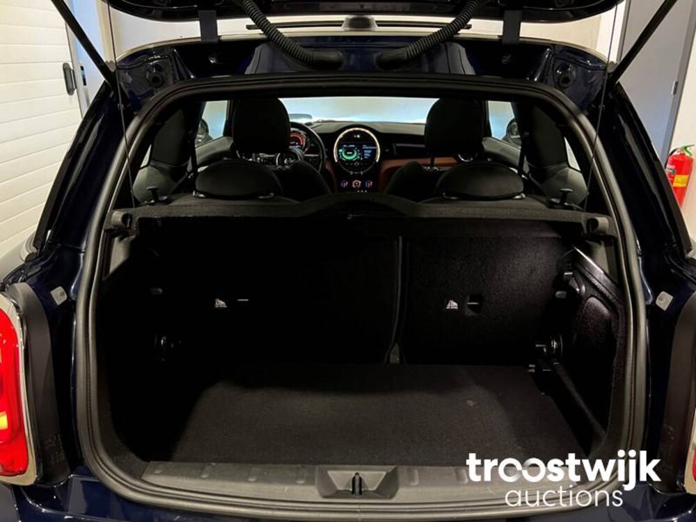 Mini Cooper D Seven 7 Chili 1.5 Serious Business 116PS 2017 -Orig. NL-, PV-762-T