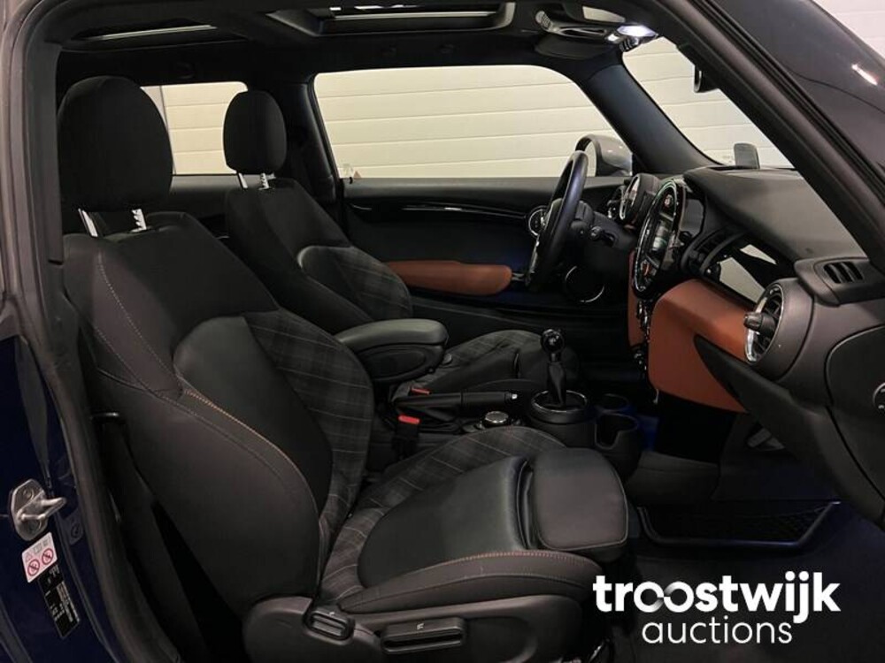 Mini Cooper D Seven 7 Chili 1.5 Serious Business 116PS 2017 -Orig. NL-, PV-762-T