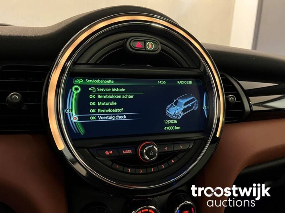 Mini Cooper D Seven 7 Chili 1.5 Serious Business 116PS 2017 -Orig. NL-, PV-762-T