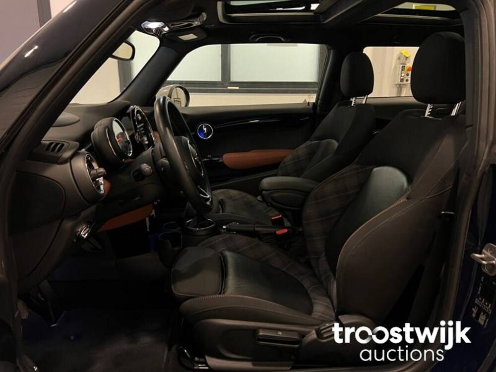 Mini Cooper D Seven 7 Chili 1.5 Serious Business 116PS 2017 -Orig. NL-, PV-762-T