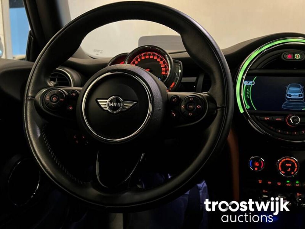 Mini Cooper D Seven 7 Chili 1.5 Serious Business 116PS 2017 -Orig. NL-, PV-762-T