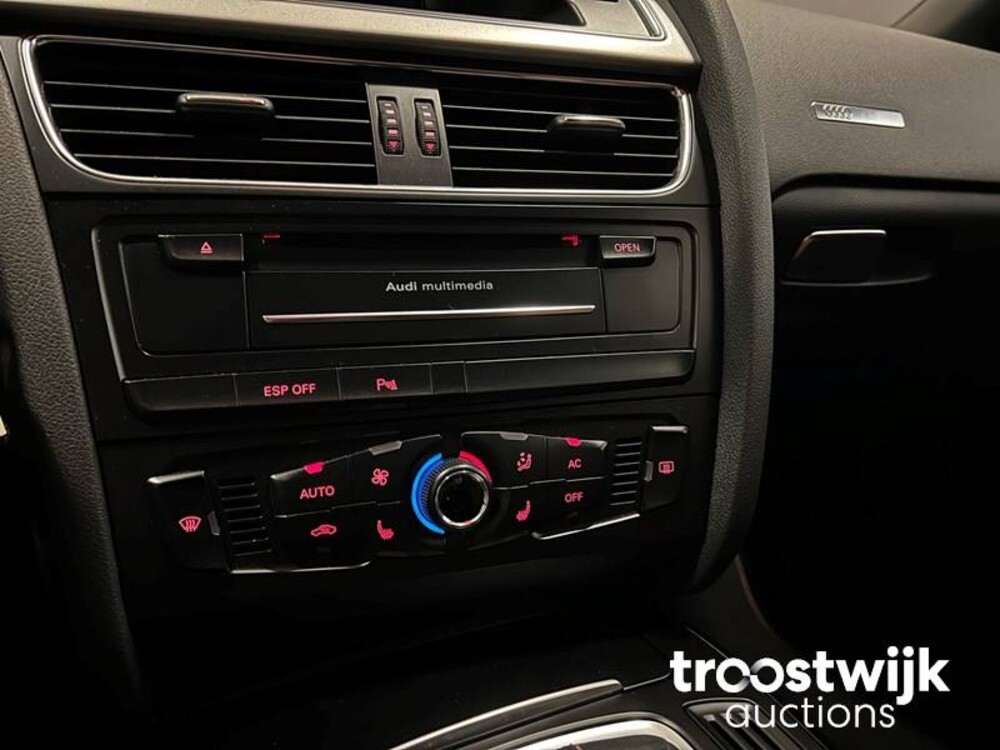 Audi A5 Coupé 2.0 TFSI Automaat 179PS 2010, 30-RJG-5