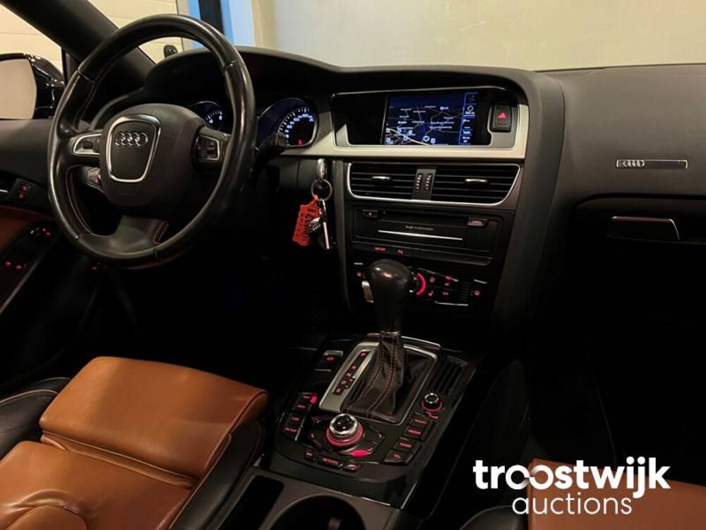 Audi A5 Coupé 2.0 TFSI Automaat 179PS 2010, 30-RJG-5