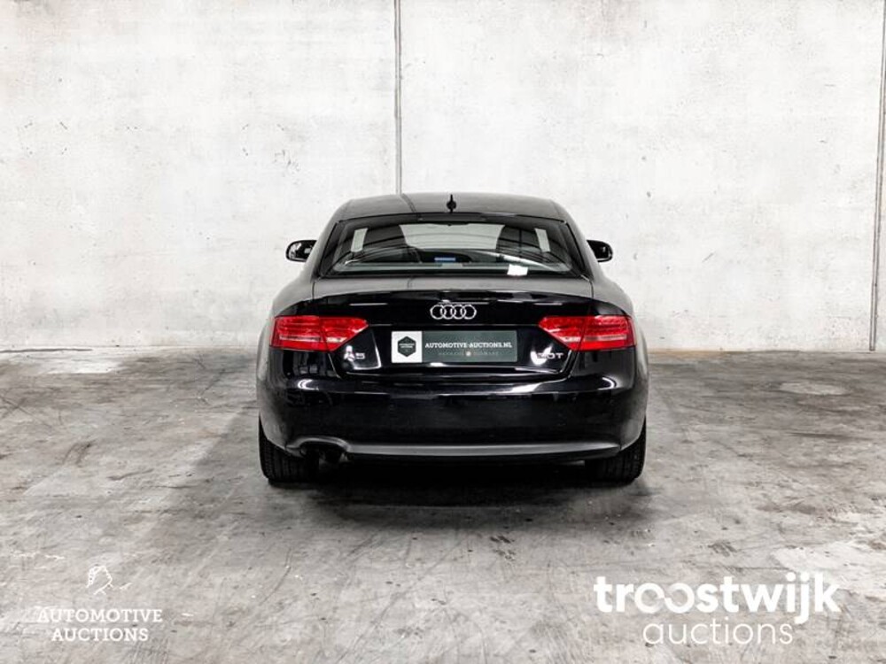 Audi A5 Coupé 2.0 TFSI Automaat 179PS 2010, 30-RJG-5