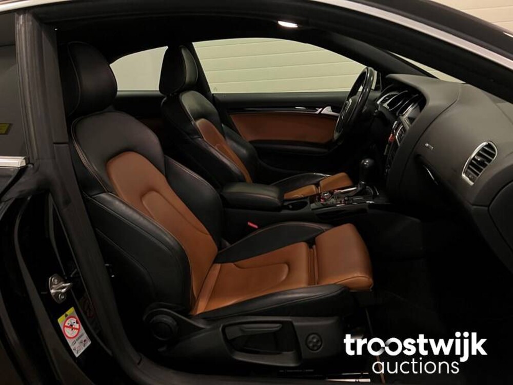 Audi A5 Coupé 2.0 TFSI Automaat 179PS 2010, 30-RJG-5