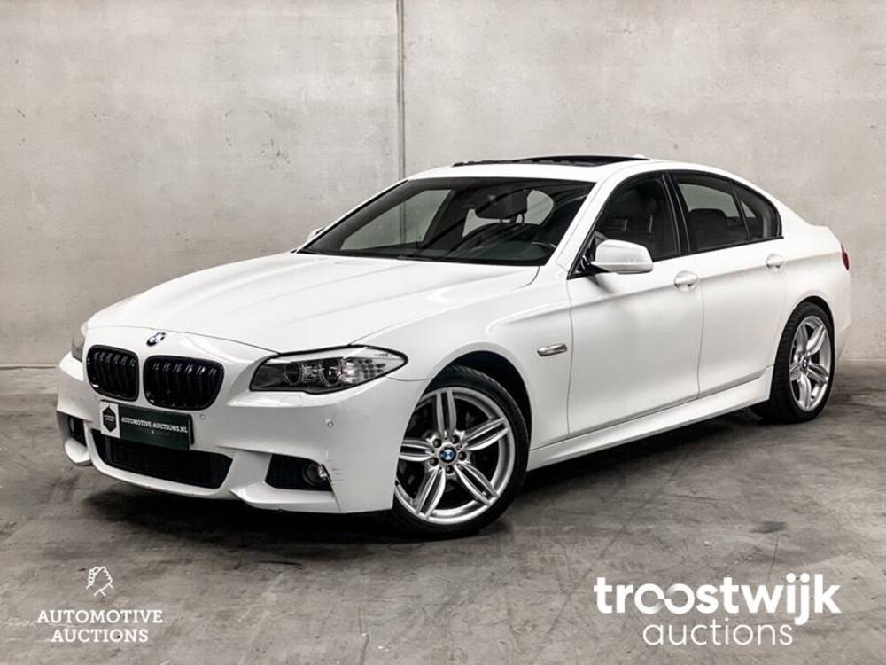 BMW 528i M-Sport High Executive 258PS 2011 -Orig. NL-, 30-RBZ-5