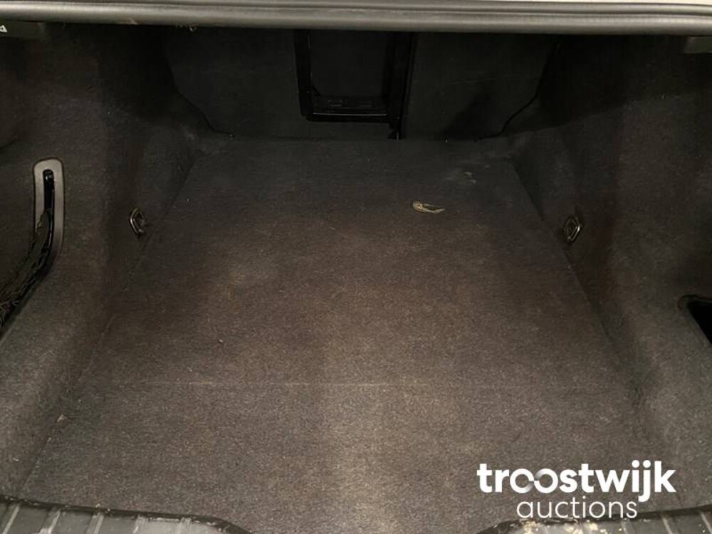 BMW 528i M-Sport High Executive 258PS 2011 -Orig. NL-, 30-RBZ-5