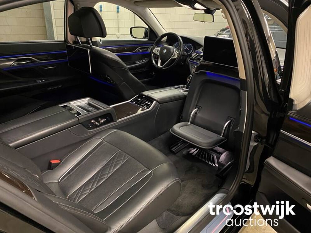 BMW 750Li High Executive Twin Power Turbo 449 PS 2016 7er Serie, PL-586-X