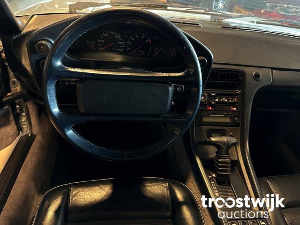 Porsche 928 S 4.7 Coupé 300 PS 1986, NB-JH-42