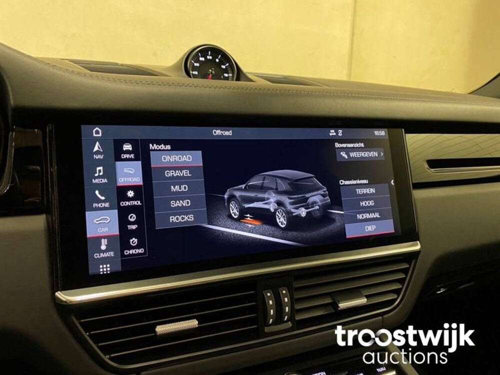 Porsche Cayenne S 2.9 V6 441 PS NEUES MODELL 2017, XK-673-D