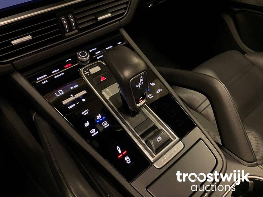 Porsche Cayenne S 2.9 V6 441 PS NEUES MODELL 2017, XK-673-D