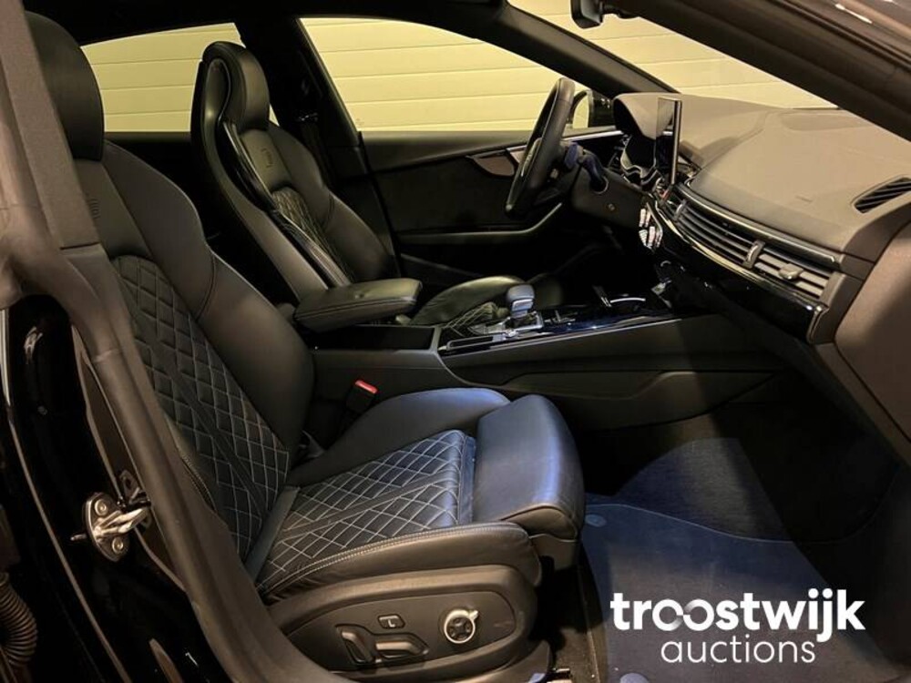 Audi A5 Sportback S-Line 40 TFSI Launch edition Sport 190 PS 2020, N-869-XH
