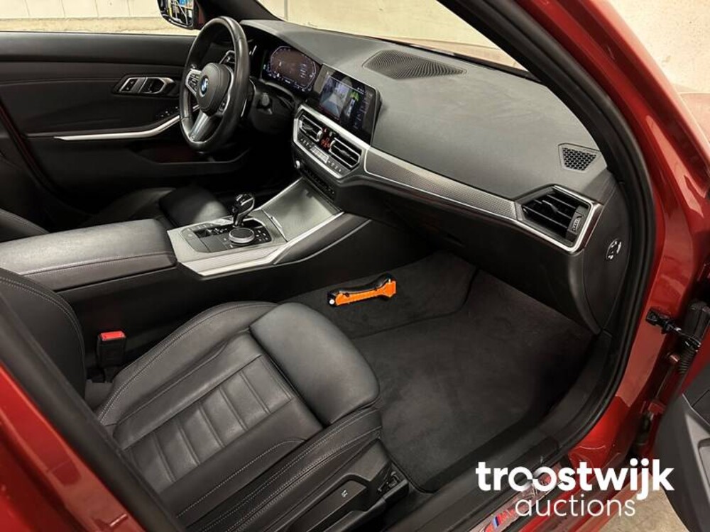 BMW 320i High Executive 184PS -Orig. NL- 2021 Herstellergarantie, K-605-LH