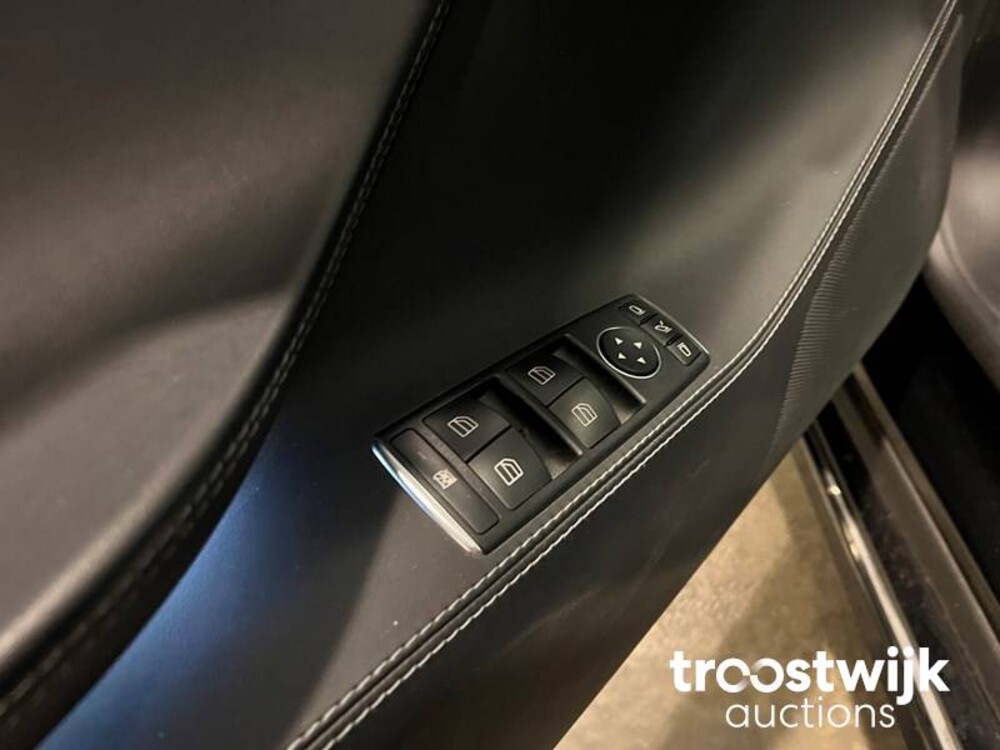 Tesla Model S 75D Base 333pk 2018 -Orig. NL-, TV-262-Z