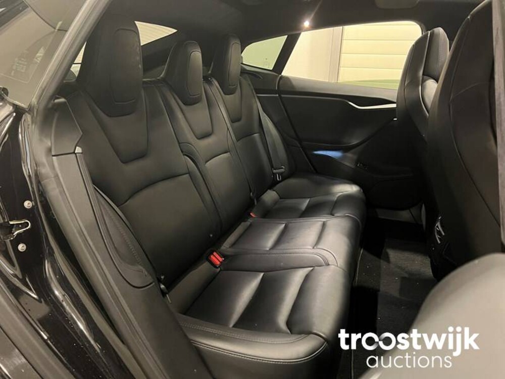 Tesla Model S 75D Base 333pk 2018 -Orig. NL-, TV-262-Z